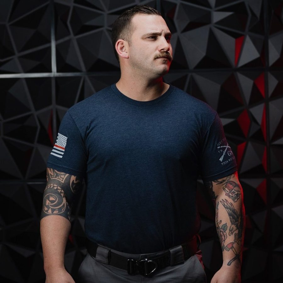 Red Line Flag Basic T-Shirt - Midnight Navy - Image 3