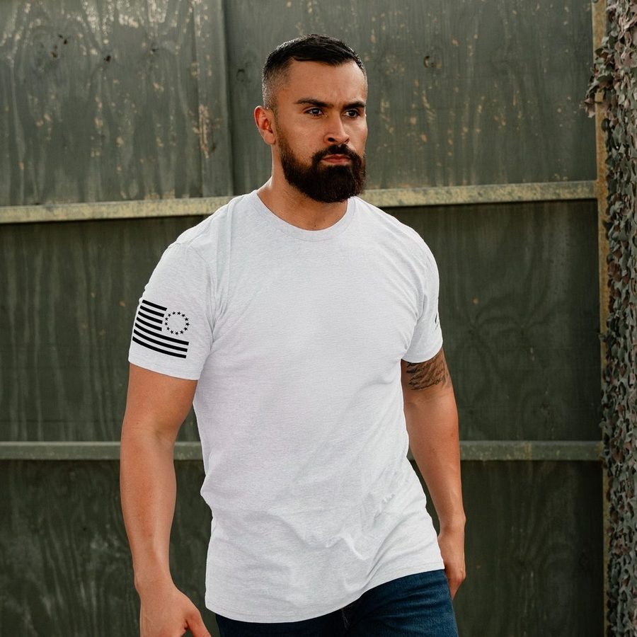 Betsy Ross Basic T-Shirt - White - Image 3