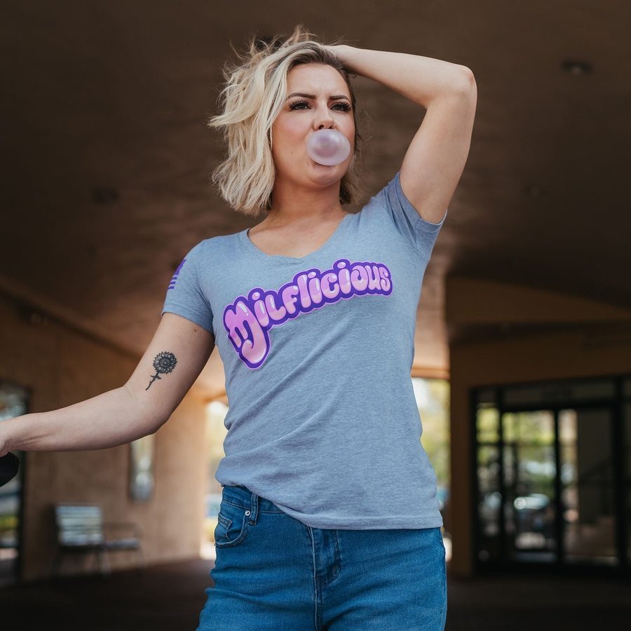 Women's Milflicious V-Neck T-Shirt - Heather Gray - Image 5