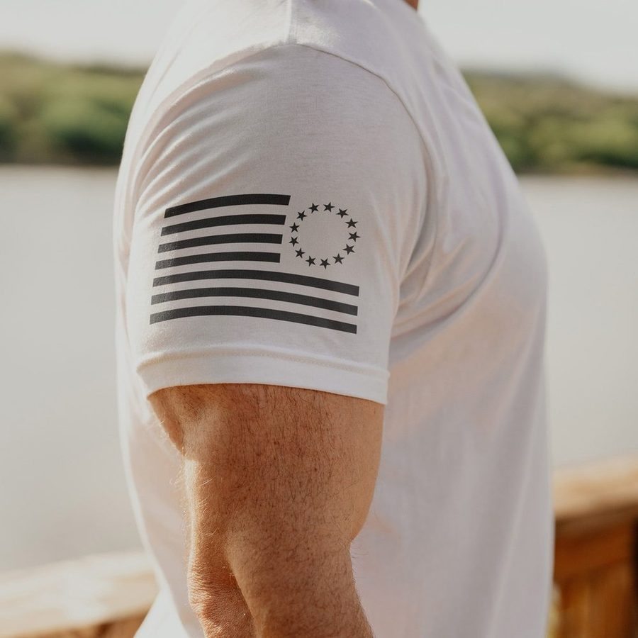Betsy Ross Basic T-Shirt - White - Image 4